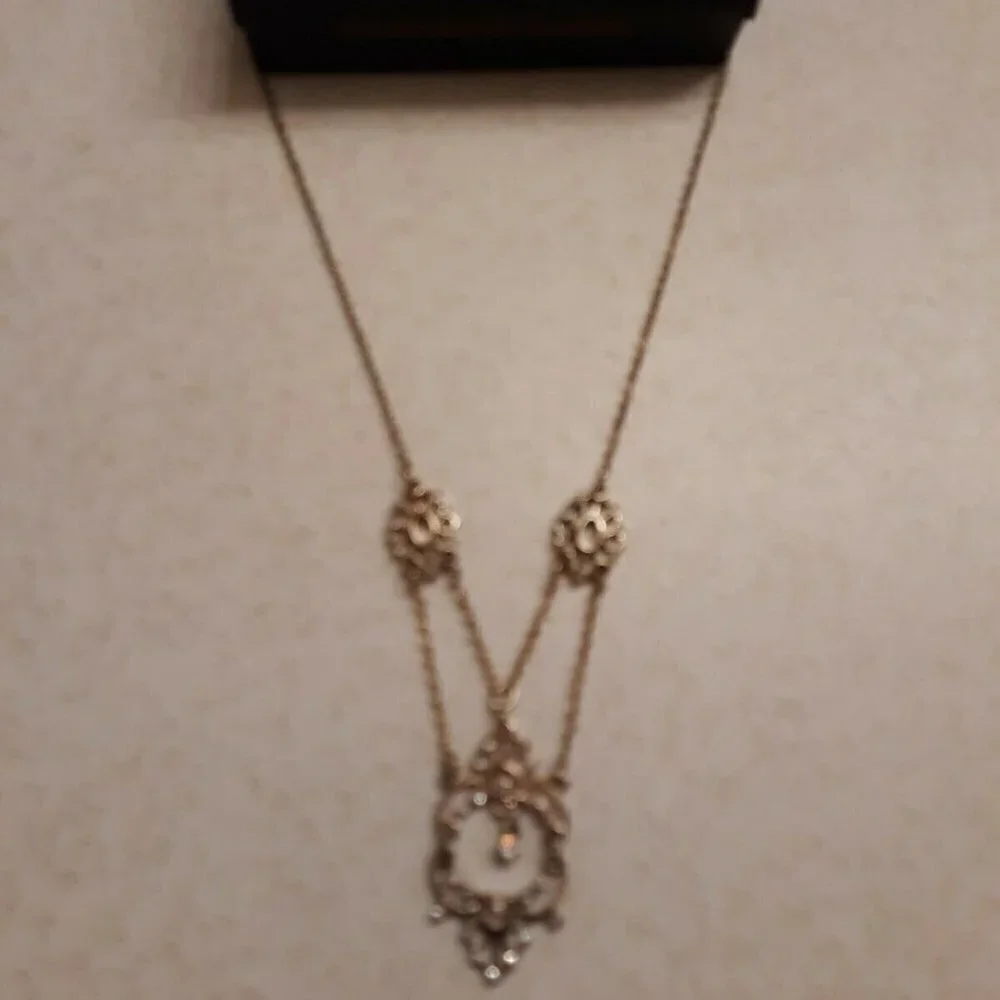 Avon FOREVER PAULA ABDUL Necklace NWT